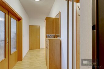 Geologická ul., 2 izbový, zariadený byt od 22.11 - 7