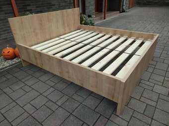 Manželská postel - 7