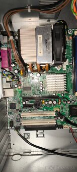 Predám tento starší počítač - 7