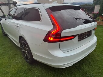 Volvo V90 B4 Momentum PRO 2022 - 7