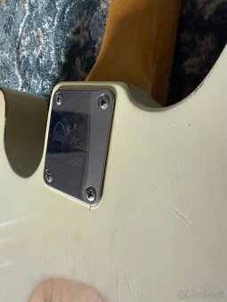 MILAN ČÍŽ HANDMADE 51" P-BASS + fender case - 7