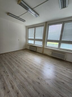 PRENÁJOM KANCELÁRIÍ - ČERMEĽ KOŠICE - 7