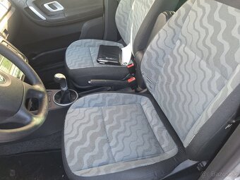 ŠKODA FABIA COMBI II 1.2 BENZÍN 2012 - 7