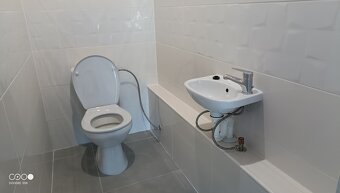 Ponúkame Vám na prenájom zrekonštruované obchodné priestory - 7