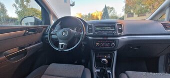 Volkswagen Sharan 2.0 tdi 4motion 7-miestne - 7