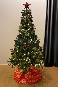 Predám umelý vianočný stromček 180cm JEDĽA - 7