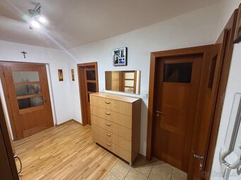 3-izbový priestranný byt - 7