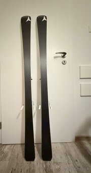 Predám dámske zjazdové lyže Aromic - 7
