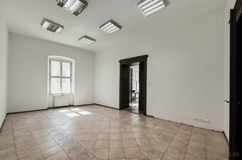 Prenájom kancelárie v centre Trnavy–Hviezdoslavovo námestie - 7