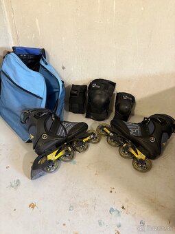 Kolieskove korčule K2 ,3ks chranicov a rupsak - 7