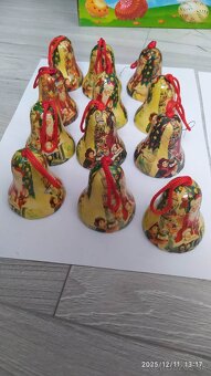 Predám tieto všetky vianočné dekorácie. Cena: 17E - 7