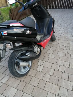 APRILIA SR 50 - 7