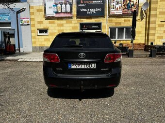 Toyota Avensis combi 2.2 D-4D Exclusive - 7