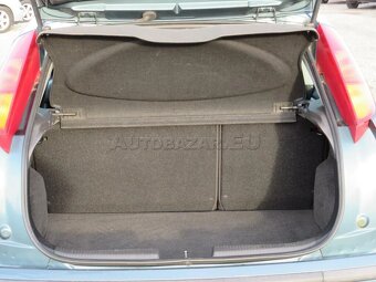 Predám Ford focus 1.6.74 kw 2002 - 7