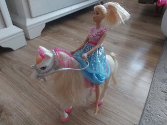 Barbie koník - 7