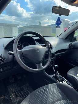 Peugeot 206+ 1.4 benzín - 7