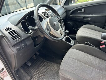Kia Venga 1.4 CRDI, 66 KW - 7