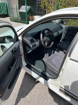 Škoda fabia 1.4 MPI - 7