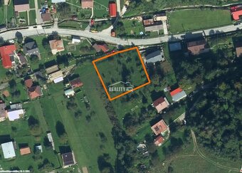 Exkluzívne na predaj slnečný stavebný pozemok 1742 m2, Divin - 7