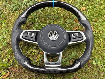 VOLKSWAGEN VOLANT KARBON + PERFOROVANA KOŽA - 7