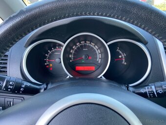 Kia Venga 1,4CRDi 12/2010 - 7