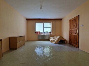 AstonReal: predaj priestranný rodinný dom s garážou - Veľký - 7