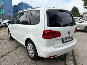 Volkswagen Touran 1.6 TDI Premium Comfortline - 7