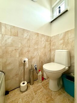 ŽIRANY - Rodinný dom s 2 samostatnými bytovými jednotkami, o - 7