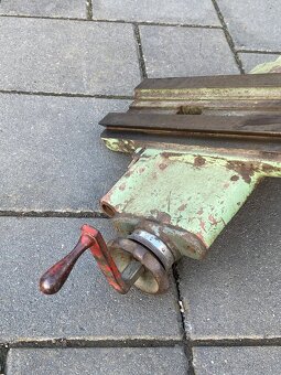 Pohyblivý stôl - 7