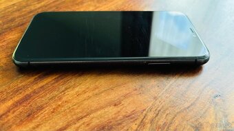 iPhone 11 Black 128GB - 7
