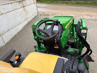 John deere 1025r - 7