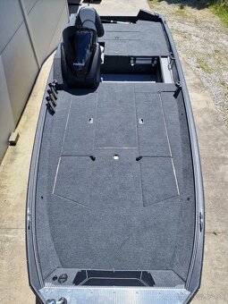 Finval 510bsc + 60hp Honda + príves 1300kg - čierna perleť - 7