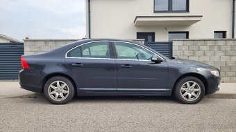 Volvo S80 2.4 D5 manuál - 7