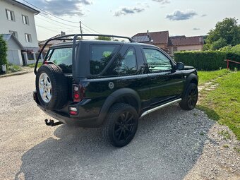 Landrover Freelander 2.0 td4 - 7