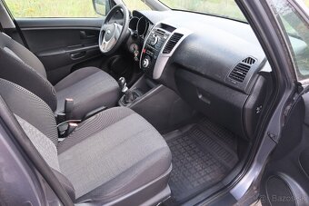 Kia Venga 1.4 66kw r.v. 2010 - 7