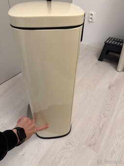 Odpadkový kôš Songmics, kuchynský, 30l, kovový - 7