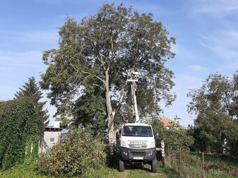 Vysokozdvižná plošina 4x4 PARTIZÁNSKE - 7