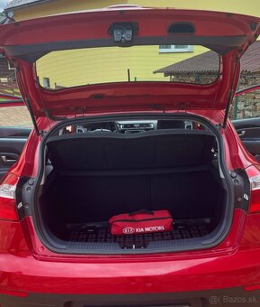 KIA RIO - 7