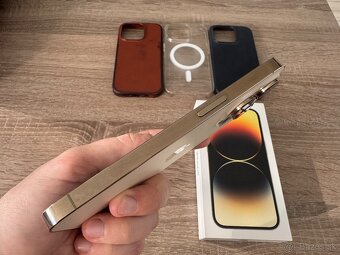 TOP iPhone 14 Pro GOLD - 7