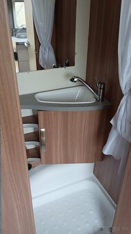 Predám obytný príves WEINSBERG 480 QDK - 7