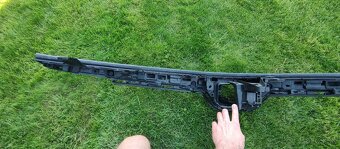 Toyota Corolla XII E21 2018 pre SEDAN - predna maska logo - 7