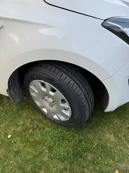 Hyundai i20 1.2 Benzín (2014) - 7