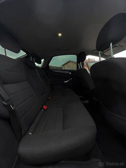 Ford Mondeo (2011) 2.0 TDCi Titanium Hatchback, 103kW - 7