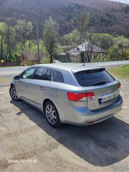 Toyota Avensis T27 - 7