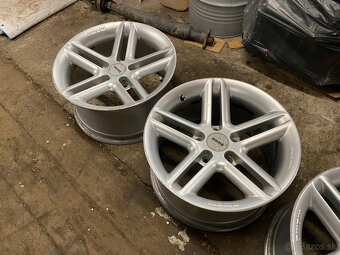 Momo Arrow 5x120 R17 - 7