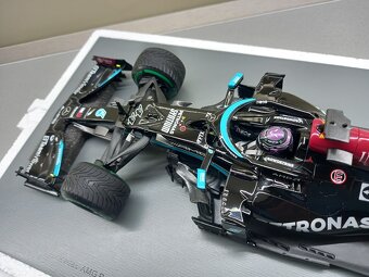 F1 MERCEDES W12 HAMILTON VÍTĚZ GP RUSKA 2021 SPARK 1:18 - 7