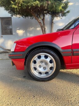 Peugeot 205 CTI - 7