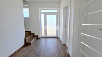 MODERNÝ 3i DOM, TERESA, ZÁHRADA, PARKING, Sadová ulica, Milo - 7