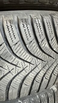 Predam zimne 205/55 R16 + plechove disky - 7