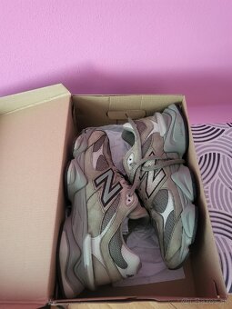 NEW Balance 9060 V1 - 7